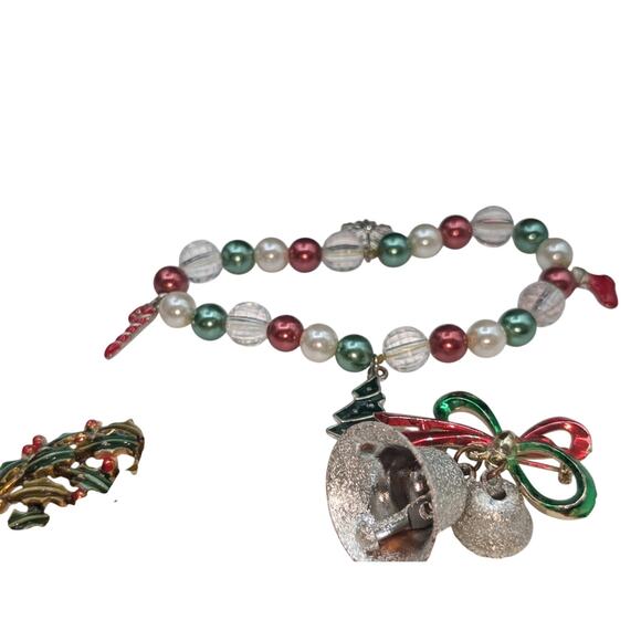 Lot of Ten Christmas Theme Bracelets Brooches Pendant & A 'Caleb' Ornament - Picture 3 of 8